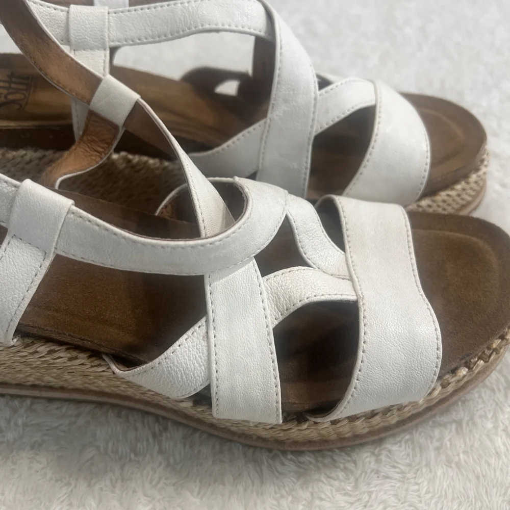NWT Sofft Women's Devyn Sz 9.5 Wedge Sandals White Leather Open Toe Ankle Strap - Picture 10 of 16